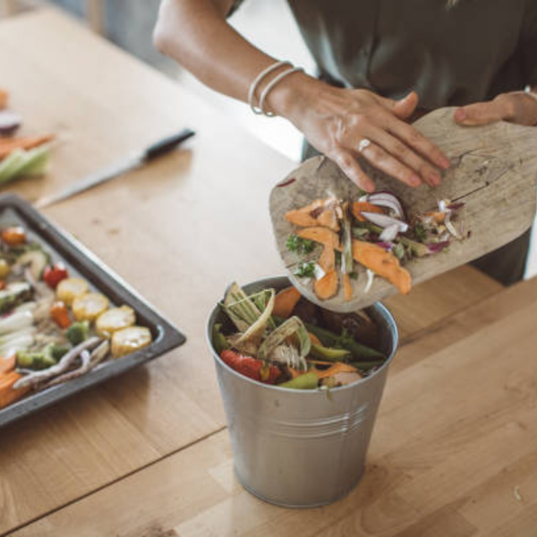 What “Low-Tox Living” Really Means (And How to Start in Your Kitchen)
