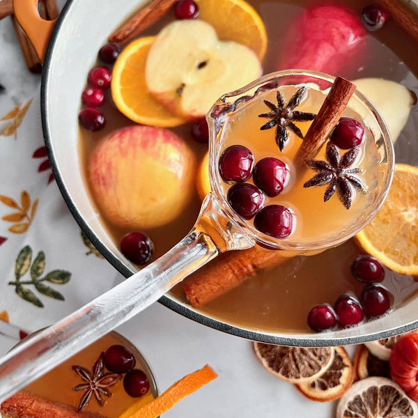 5 Cozy, Eco-Conscious Drinks to Welcome Fall