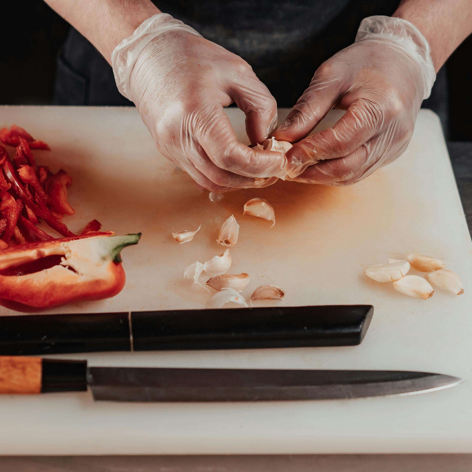 Should You Replace Your Plastic Cutting Board? 5 Signs It's Time