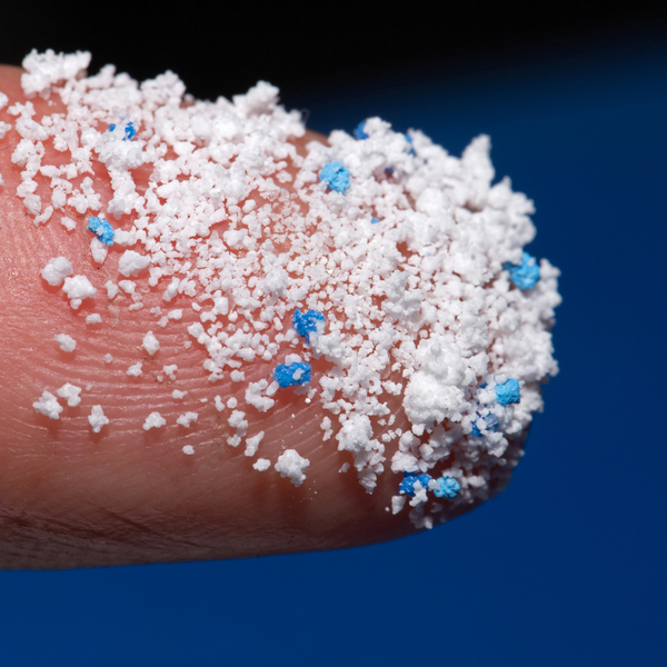 The Truth About Microplastics in Kitchen Tools and How to Avoid Them