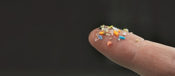 Is Your Kitchen Counter Hiding a Dirty Secret? The Truth About Microplastics and Your Cutting Board